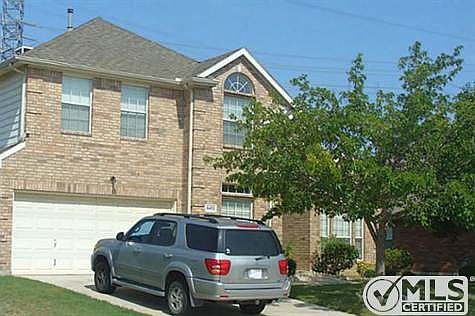 1st image of 9403 Vista Cir