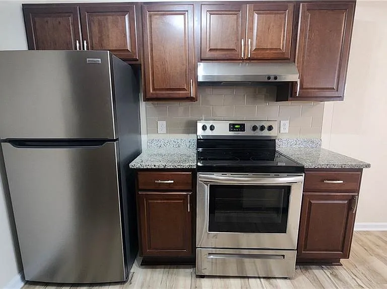 1512 Colonial Ave #B — Photo 12