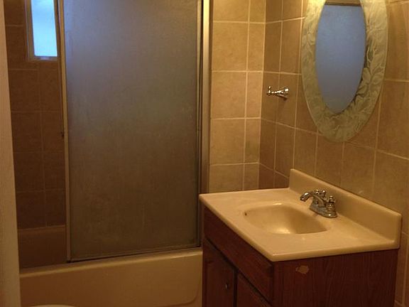 5th image of 2223 N Vagedes Ave