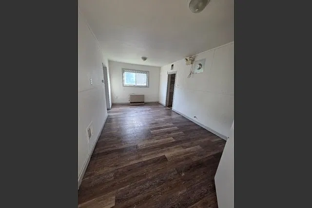 10 bed, $2,500 — Photo 4