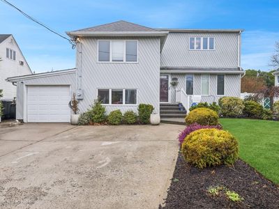 2814 Colonial Avenue, Merrick, NY, 11566