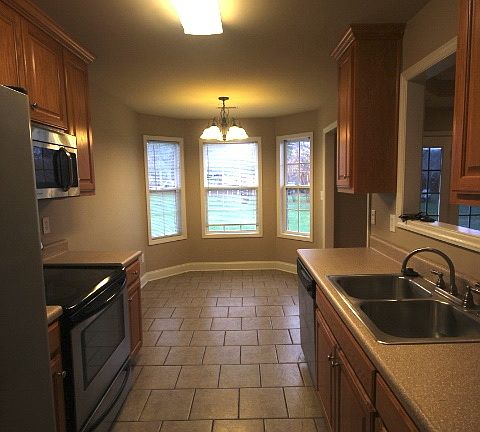 5th image of 106 Mill Race Ct