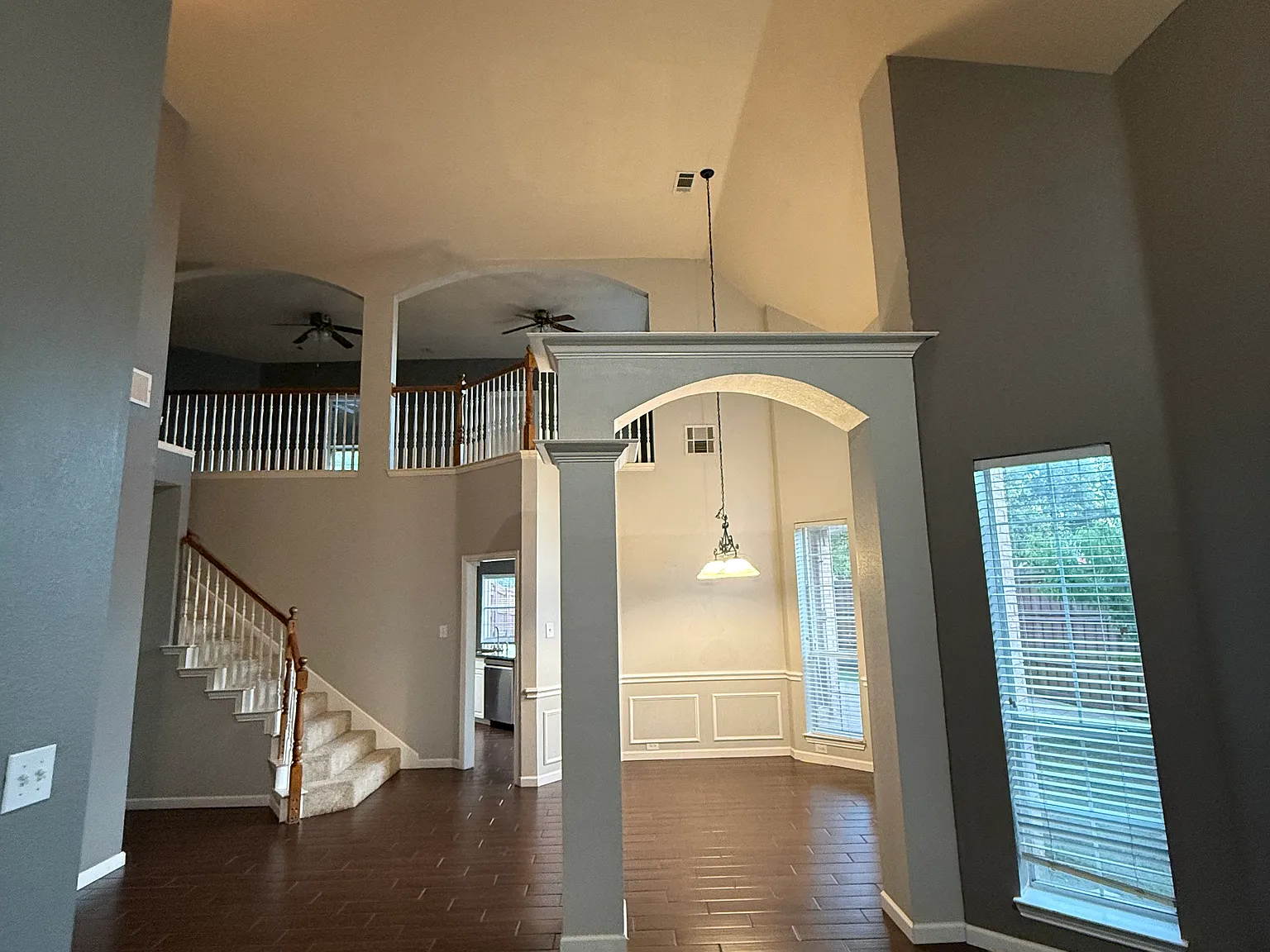 4 bed, 3.5 bath, 2986 sqft, $3,600 — Photo 2