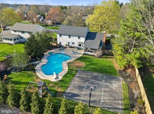 442 Wetherburn Dr, Lancaster, PA 17601