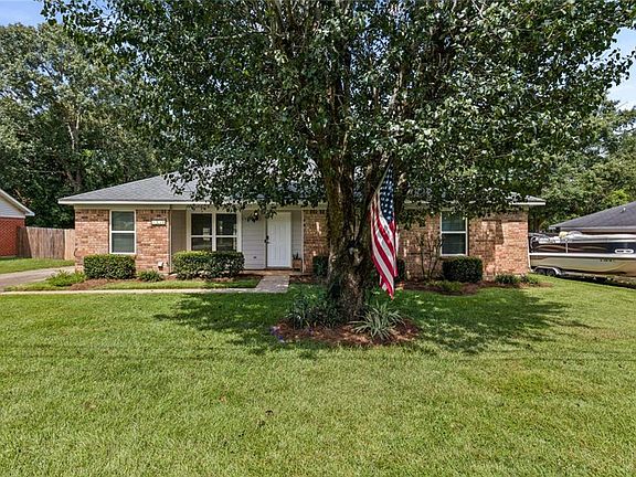 3rd image of 9430 Yorktowne Way