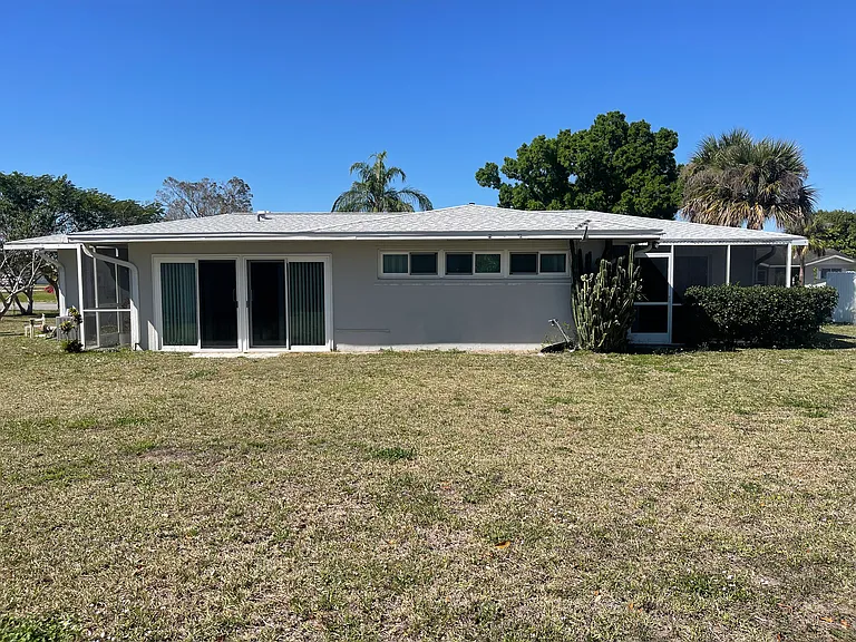 127 Highview Ave — Photo 15