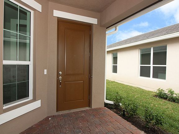 2nd image of 9516 SW Royal Poinciana Dr