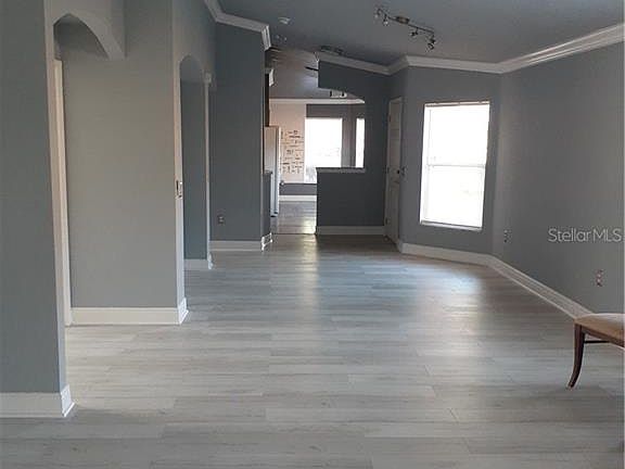 3rd image of 380 Grand Canal Dr