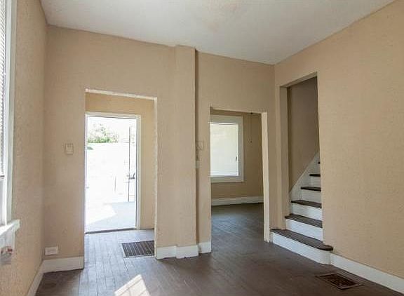 5th image of 4123 Virginia Ave