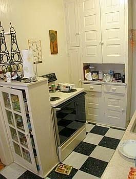 5th image of 2318 N High St APT 5