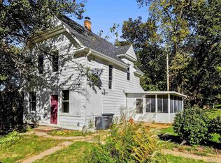 48 Burns St, Dubuque, IA 52003