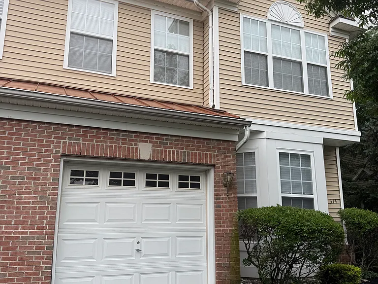 314 Helen Dr — Photo 1