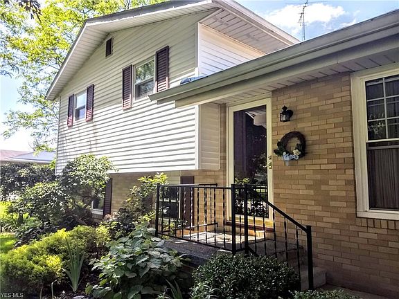 2nd image of 7351 Gayview St