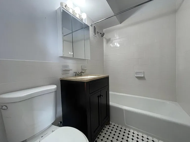 42 E Sidney Ave #10P — Photo 7