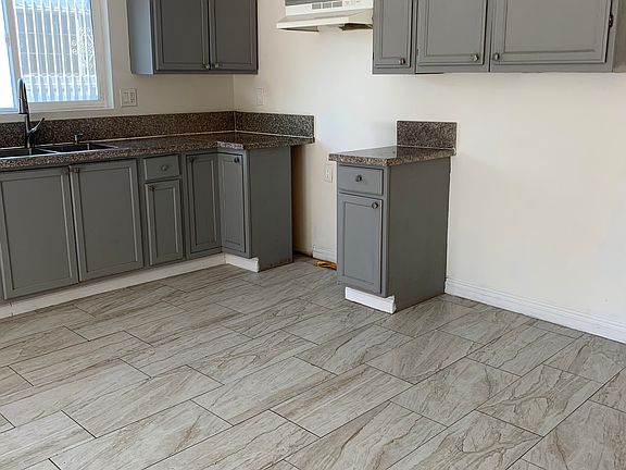 4th image of 4610 Cimarron St APT 1