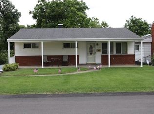 702 Lindsay Rd, Carnegie, PA 15106