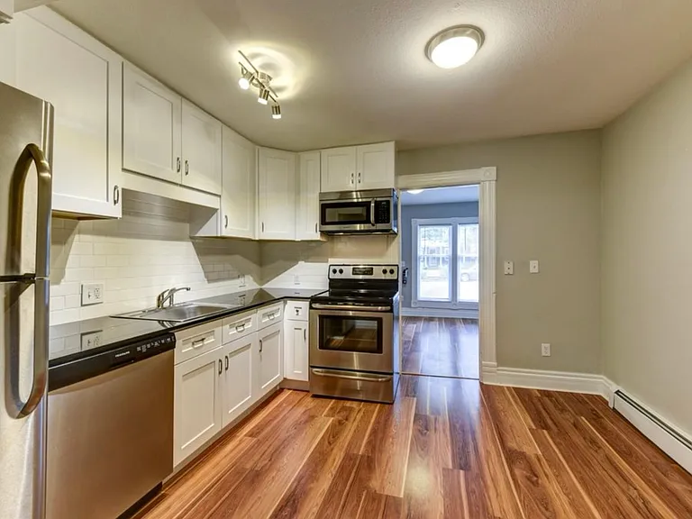 205 E Cleveland St — Photo 5