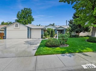 1860 N Aronmink Way, Meridian, ID 83646