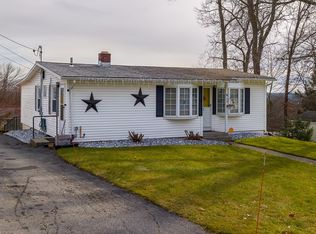 70 Glenwood Ave, Southbridge, MA 01550