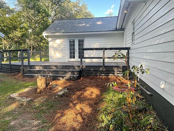 5th image of 1820 Tyndall Dr