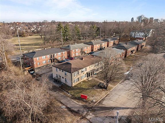 3rd image of 1000 Wild Cherry Ln