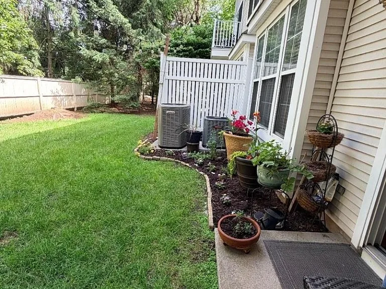 102 Riverwalk Way — Photo 12