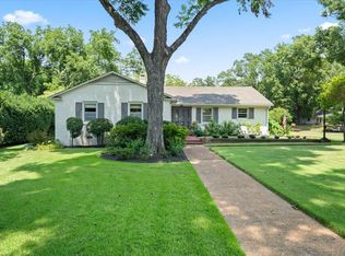 4088 Walnut Grove Rd, Memphis, TN 38117