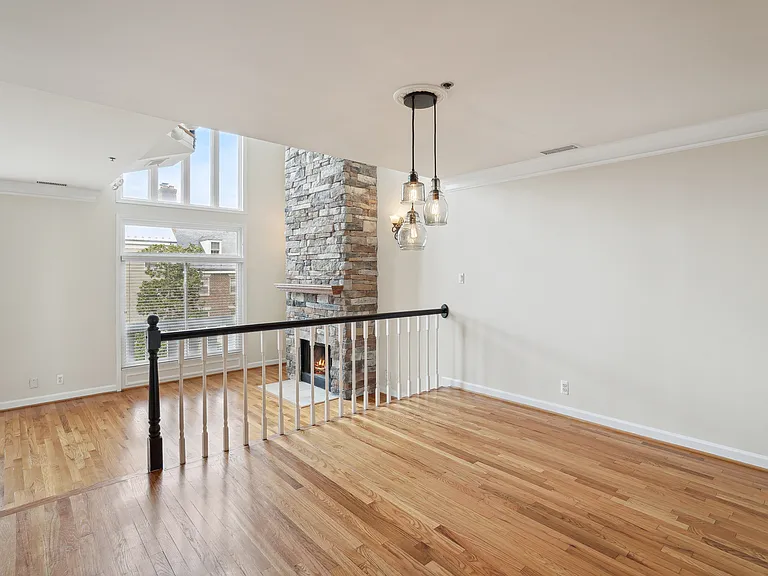 158 N Union St #Townhouse 158 — Photo 11
