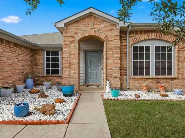 205 Broken Arrow, Krum, TX 76249