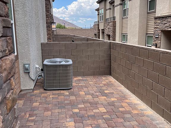 3rd image of 236 Juniper Peak Ave