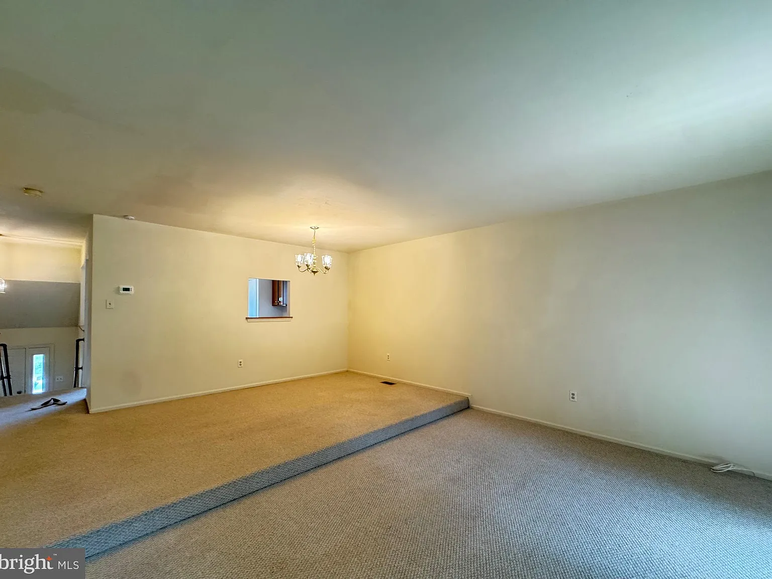 3 bed, 3.5 bath, 1840 sqft, $2,950 — Photo 2