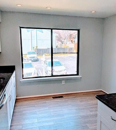 5th image of 18544 Split Rock Ln