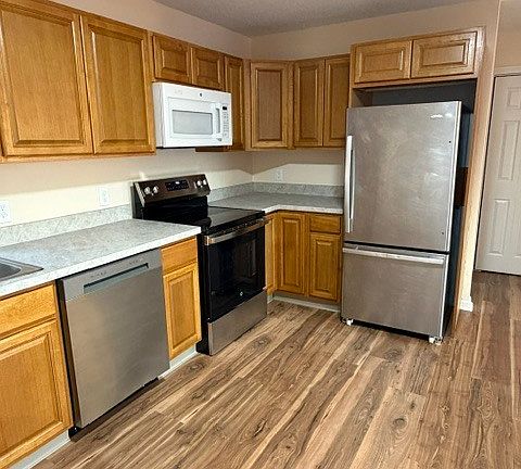 3rd image of 53 Harwinton Avenue #8