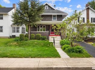 1614 W Columbia Ter, Peoria, IL