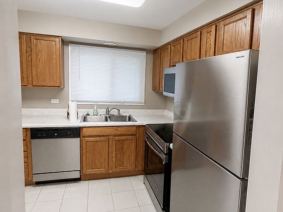 4th image of 304 N Carter St Unit 101
