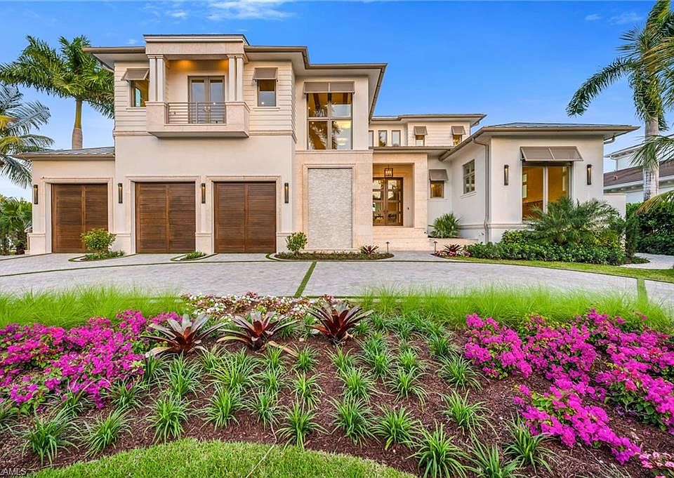 1935 5th ST S, Naples, FL 34102 | MLS #225019976 | Zillow