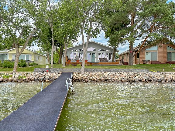 4th image of 33846 N Pickerel Dr