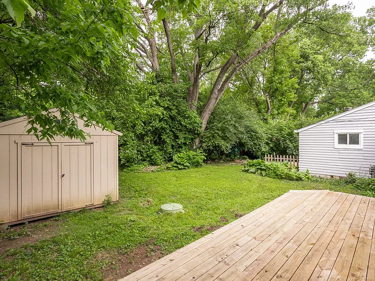 5108 Sunny Meade Ln — Photo 32