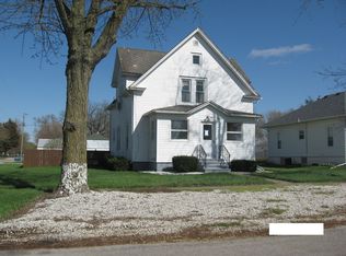 214 N Jefferson St, Flanagan, IL 61740