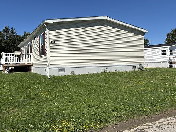2nd image of 191 Ash St #191