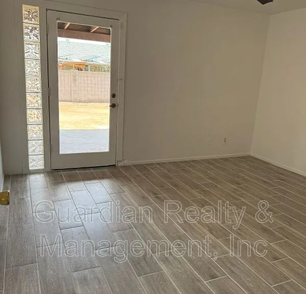 20826 N 16th Dr — Photo 6