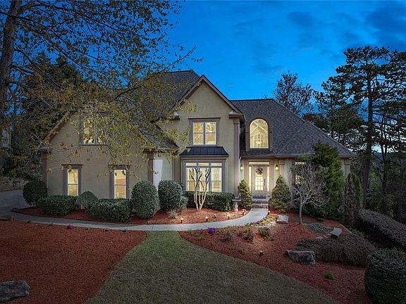 4th image of 4290 Highborne Dr NE