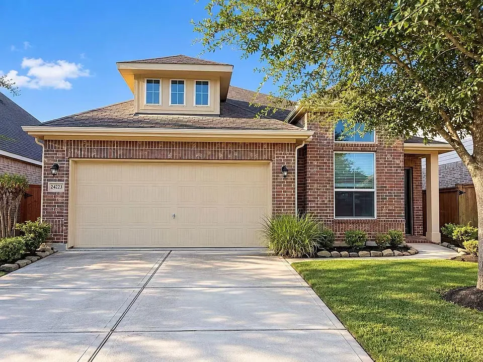 24223 Leonforte Dr