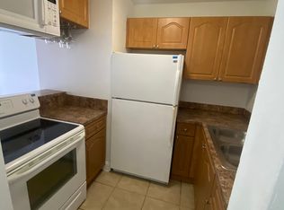 453 SW 2nd St APT 302, Miami, FL 33130