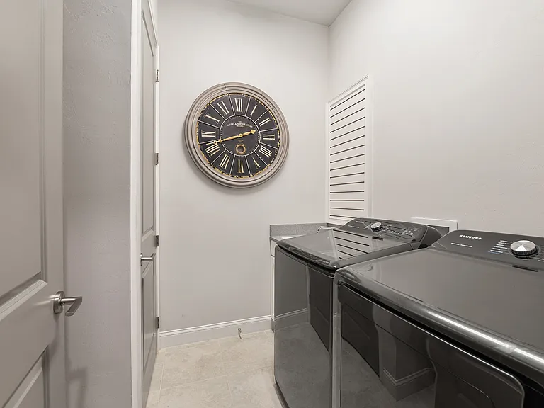 11890 SW 33rd Ln — Photo 45