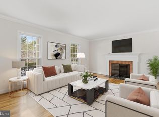 11512 Le Havre Dr, Potomac, MD 20854