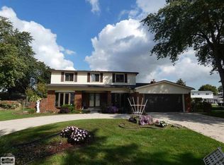 35228 Bobcean Rd, Clinton Township, MI 48035