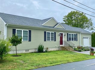 40 Cole St, Bristol, RI 02809