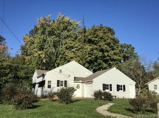 702 N 7th St, Petersburg, IL 62675