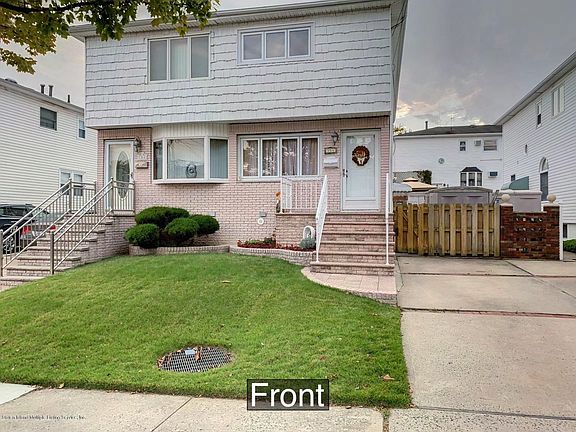 2nd image of 154 Spratt Ave